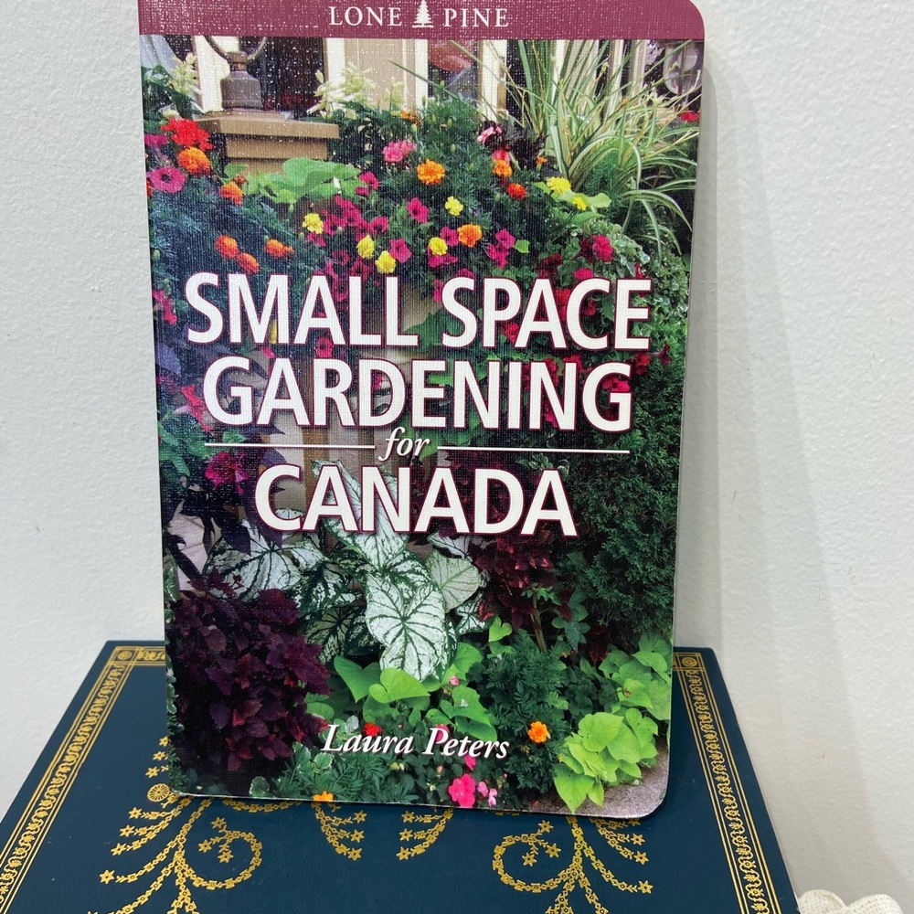 Bundle of 3 Canadian Gardening Books - Picture 8 of 14